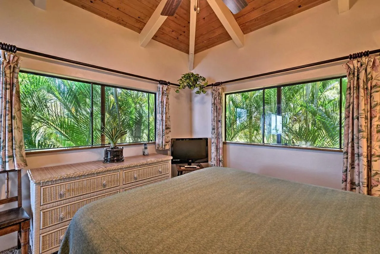 Cliff House With Waipio Valley Views - On 43 Acres! Villa Kukuihaele 0*,  ABD